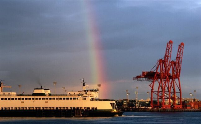 港口起重機的種類眾多，如何提高競爭力