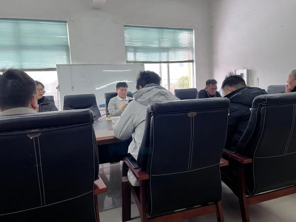 靖起網(wǎng)絡(luò)部、銷售部開展工作規(guī)劃討論會議