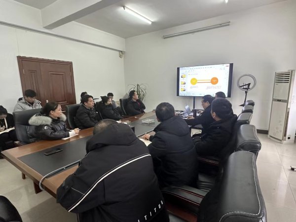 靖起組織員工開展法律知識培訓(xùn)，提升法律意識！